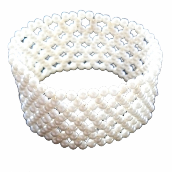 Vintage Faux Pearl Beaded Stretch Bracelet - Picture 10 of 10